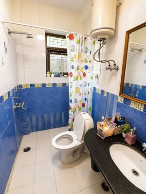 Team Area in 3 BHK Apartment at SS The Palladians, Sector 47 – for Rent