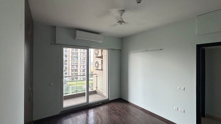 Room, microtek-greenburg 3 Bedroom 1895 Sq.Ft. Apartment In Sector 86 Gurgaon 10635942