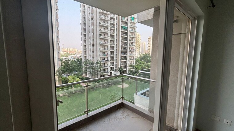 Balcony, microtek-greenburg 3 Bedroom 1895 Sq.Ft. Apartment In Sector 86 Gurgaon 10635942