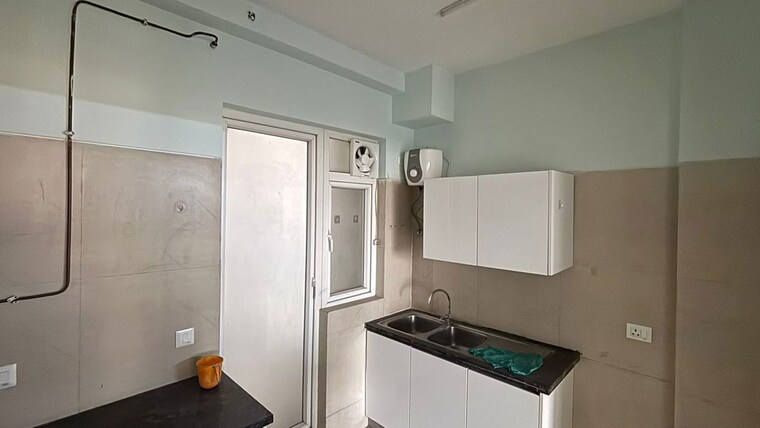 Kitchen, microtek-greenburg 3 Bedroom 1895 Sq.Ft. Apartment In Sector 86 Gurgaon 10635942