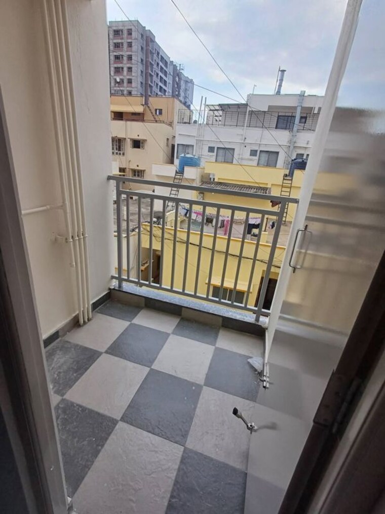 Balcony, krishna-residency-kadubeesanahalli 1 Bedroom 600 Sq.Ft. Apartment In Kadubeesanahalli Bangalore 10635983