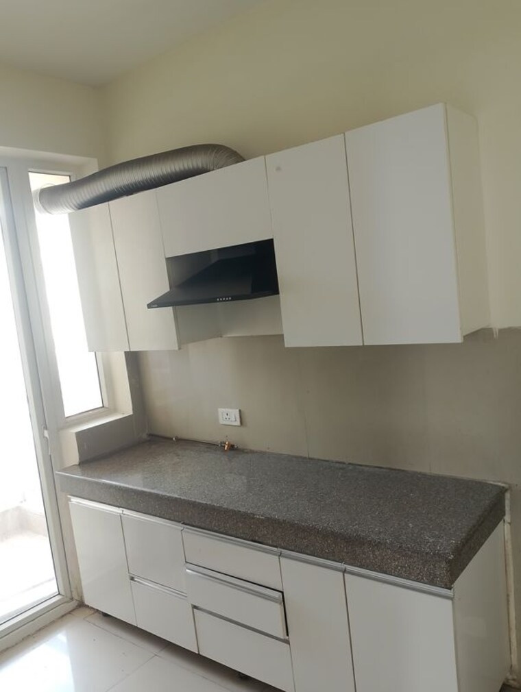Kitchen, emaar-palm-hills 3.5 Bedroom 1550 Sq.Ft. Apartment In Sector 77 Gurgaon 10635989