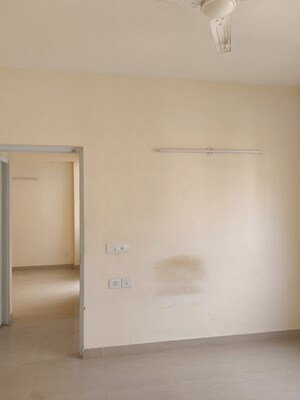 Room in 2 BHK Apartment at Shree Vardhman Mantra, Sector 67 – for Rent