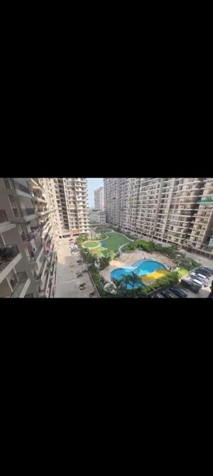 3 BHK Apartment For Sale in Windsor Paradise 2, Raj Nagar Extension