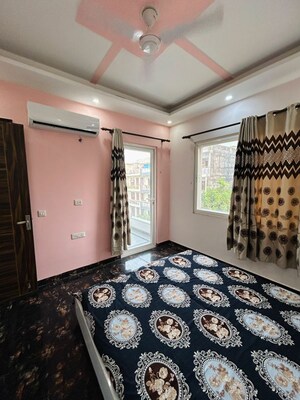 Bedroom in 2 BHK Builder Floor at Sector 51 – for Rent