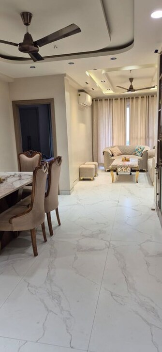 2 BHK 800 Sq.Ft. Apartment in Shree Vardhman Mantra