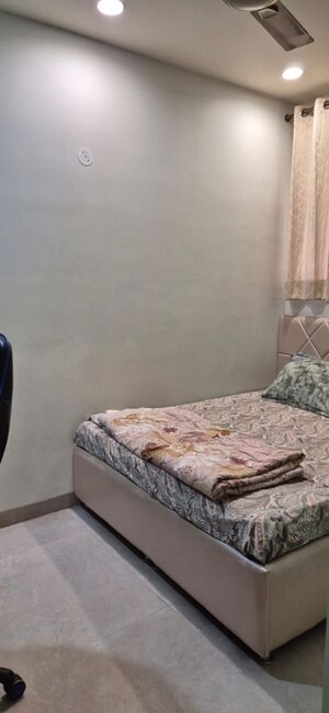Bedroom in 2 BHK Apartment at Shree Vardhman Mantra, Sector 67 – for Rent