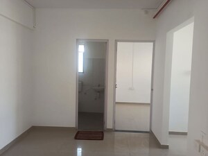 Room in 1 BHK Apartment at Raymond Aashiyana, Vartak Nagar – for Rent