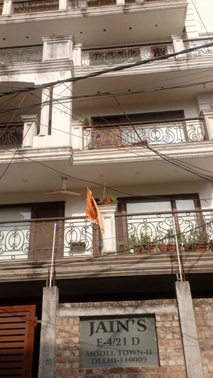  Independent House For Sale in Model Town