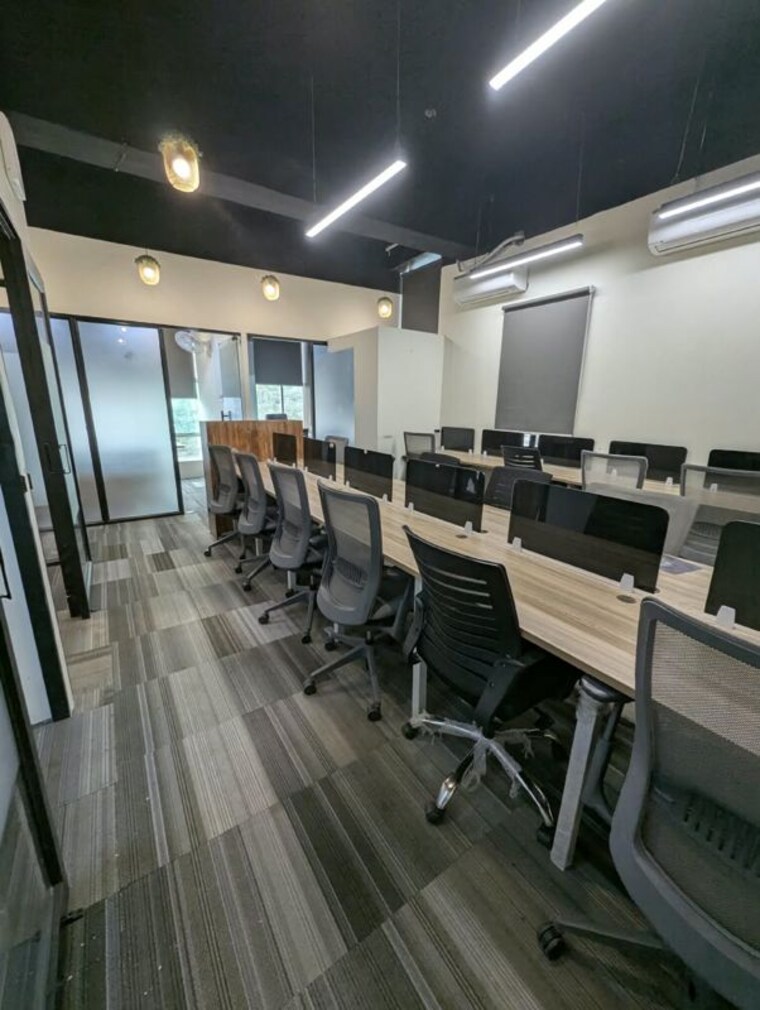 Team Area, sector 63 Commercial Office Space 2000 Sq.Ft. In Sector 63 Noida 10636095