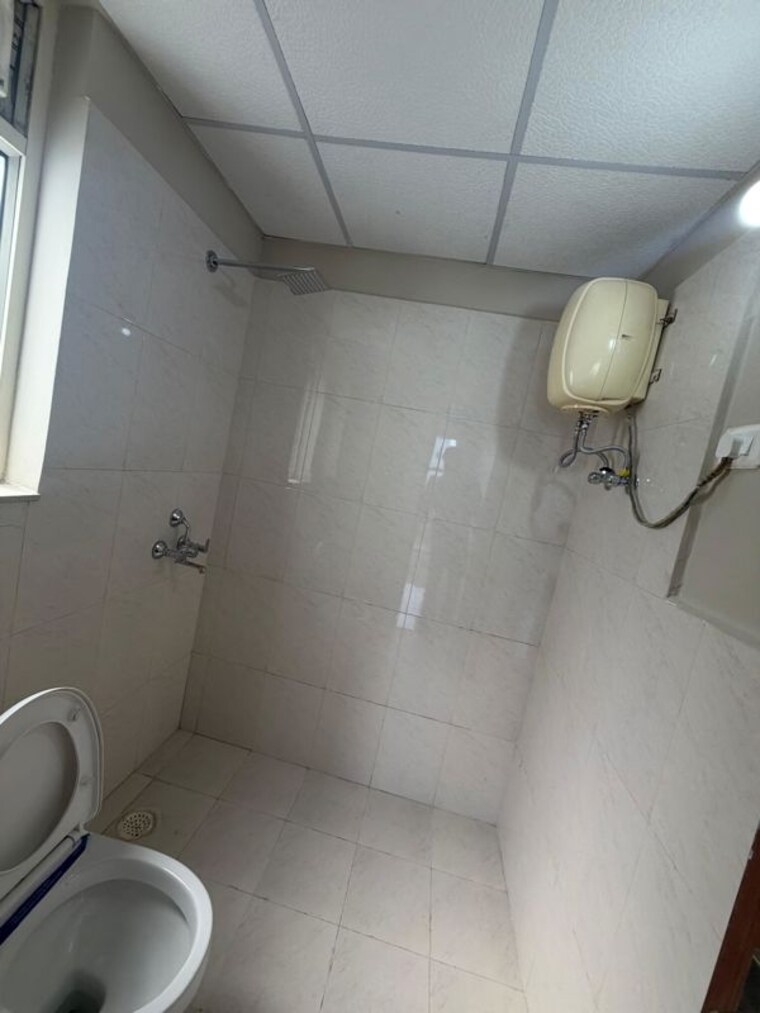 Bathroom, pyramid-midtown 2 Bedroom 650 Sq.Ft. Apartment In Sector 59 Gurgaon 10636101