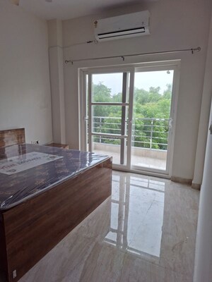 Balcony in  Builder Floor at Palam Vihar – for Rent
