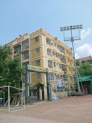  Apartment For Sale in Lake Town