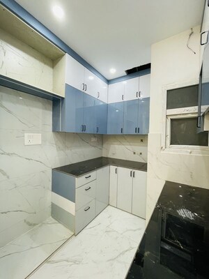 Kitchen in 3 BHK Builder Floor at Sector 73 – for Sale