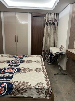 2 BHK Builder Floor For Rent in Lajpat Nagar 4
