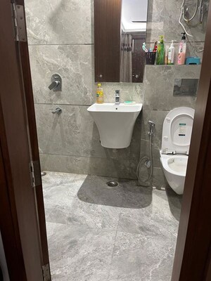 Bathroom in 1 BHK Builder Floor at Lajpat Nagar ii – for Rent