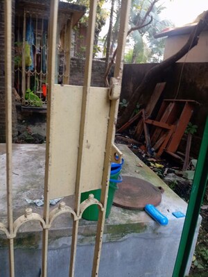 Balcony in  Builder Floor at Sodepur – for Sale