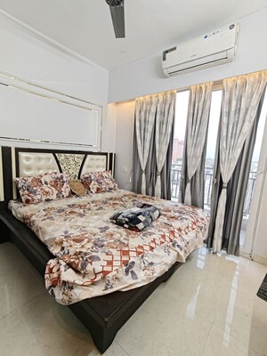 Bedroom in 2 BHK Apartment at Signature Global Prime, Sector 63a – for Rent