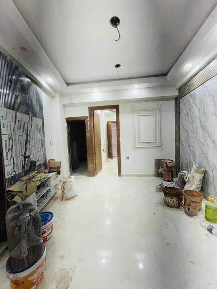 Living Room, sector 73 1 Bedroom 650 Sq.Ft. Builder Floor In Sector 73 Noida 10636219