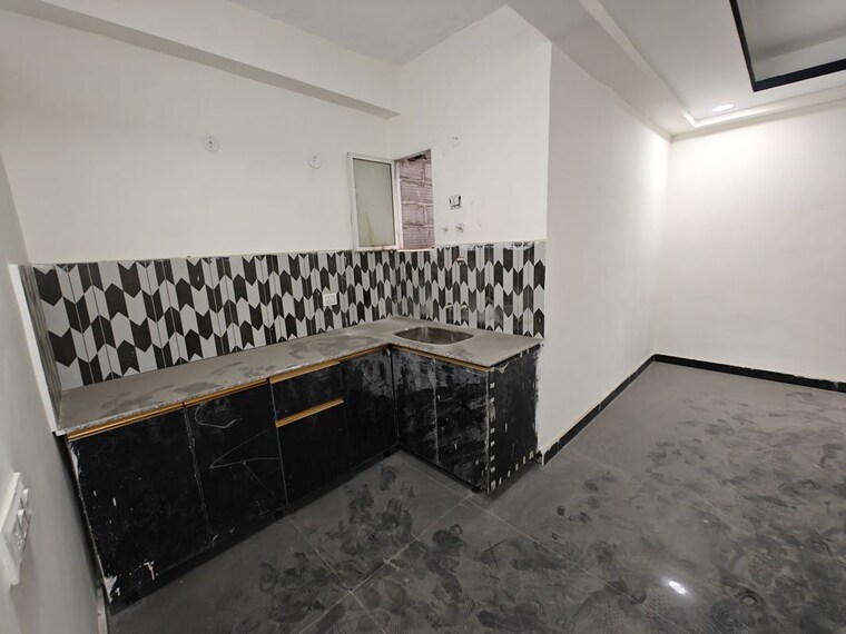 Kitchen, sector 73 1 Bedroom 650 Sq.Ft. Builder Floor In Sector 73 Noida 10636230