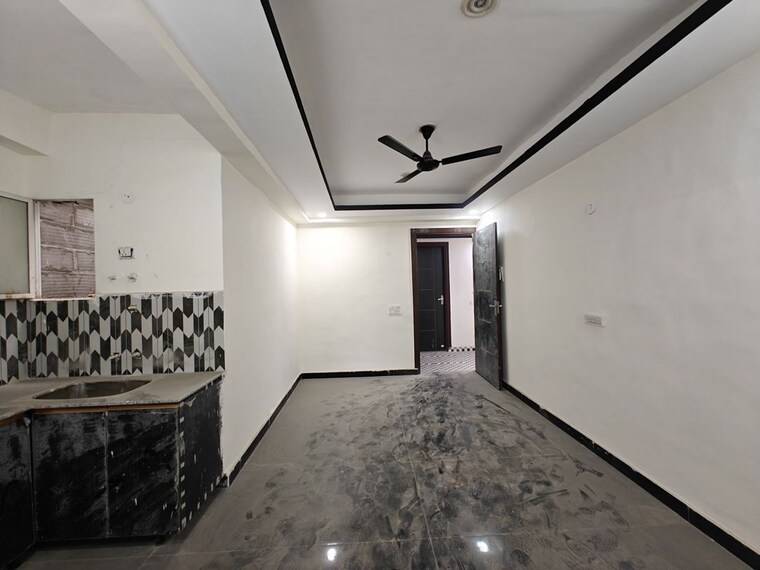 undefined, sector 73 1 Bedroom 650 Sq.Ft. Builder Floor In Sector 73 Noida 10636230