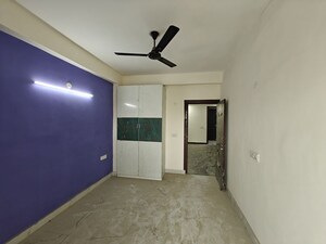 Room in 1 BHK Builder Floor at Sector 73 – for Sale
