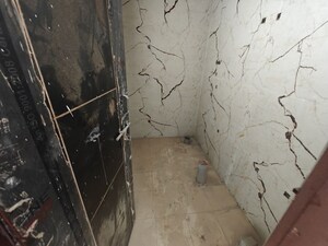 Bathroom in 1 BHK Builder Floor at Sector 73 – for Sale