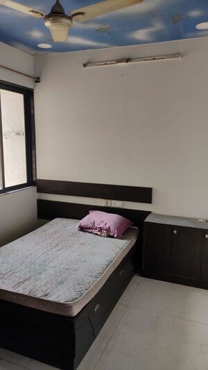 Bedroom in 3 BHK Apartment at Mahavir Heights Ghansoli, Ghansoli – for Rent