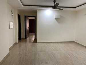 Room in 3 BHK Builder Floor at Ashiana Silver Crest, Sector 48 – for Sale