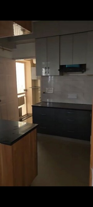 Kitchen in 3.5 BHK Apartment at Jaypee Greens Pavilion Heights 1, Sector 128 – for Rent