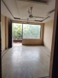 3 BHK + Servant Room Builder Floor For Rent in Green Fields Colony