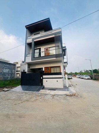 5 BHK + Prayer Room Independent House For Sale in DS Homes in Dhakoli, Zirakpur