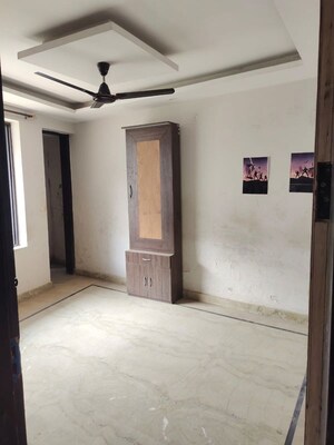 3 BHK Builder Floor For Rent in Green Fields Colony
