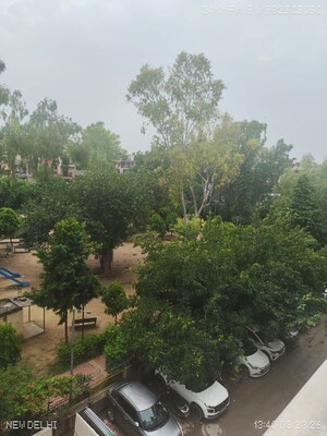 2 BHK Builder Floor – Garden View at Malviya Nagar - for Rent