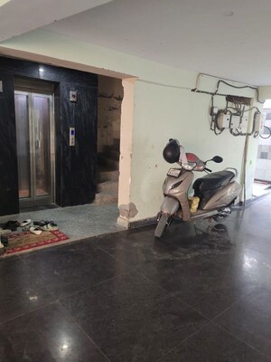 Living Room in 3 BHK Builder Floor at Green Fields Colony – for Rent
