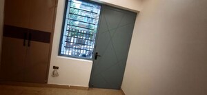 Furnished Amenities in 3 BHK Builder Floor at Green Fields Colony – for Sale