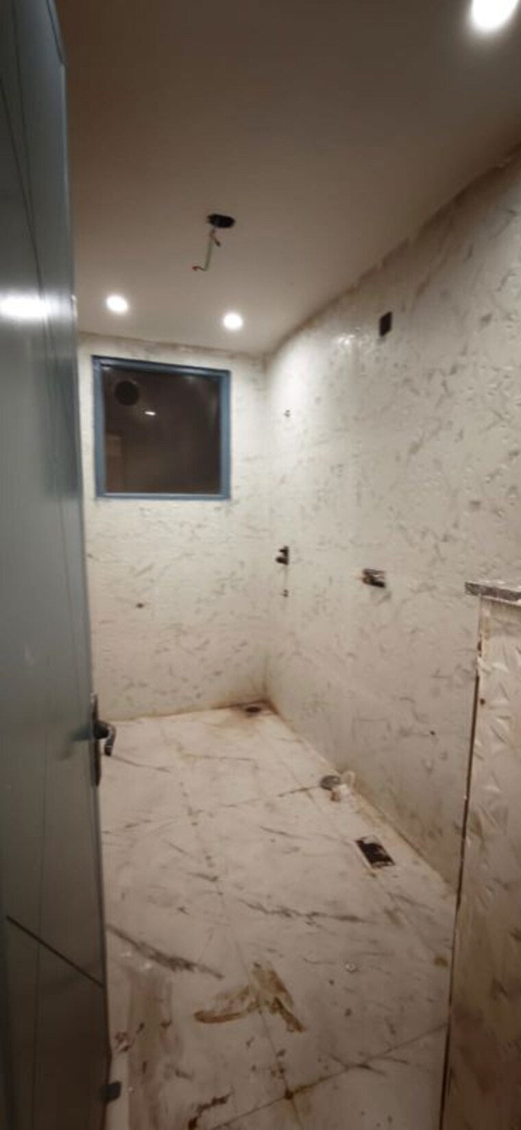 Bathroom, green fields colony 3 Bedroom 200 Sq.Yd. Builder Floor In Green Fields Colony Faridabad 10636473