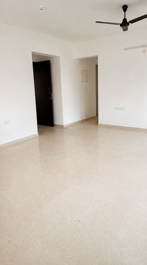 2.5 BHK Apartment For Rent in Hiranandani Meadows, Manpada
