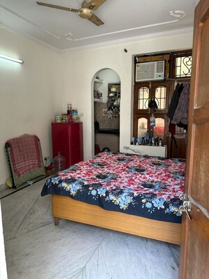 1 RK Builder Floor For Rent in Sector 22