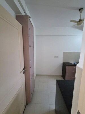 Bathroom in 2 BHK Apartment at Hiranandani Meadows, Manpada – for Rent