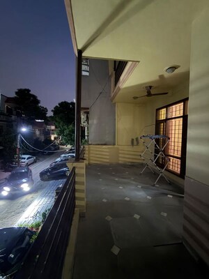 Balcony in 2 BHK Builder Floor at Sector 23 – for Rent