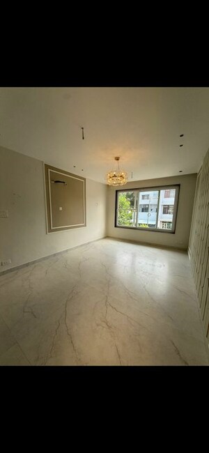 3.5 BHK Apartment For Sale in Sector 9