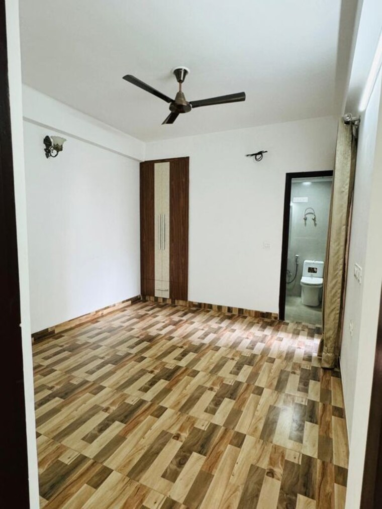 Bedroom, t-homes-phase-1 3.5 Bedroom 1720 Sq.Ft. Apartment In Siddharth Vihar Ghaziabad 10636499