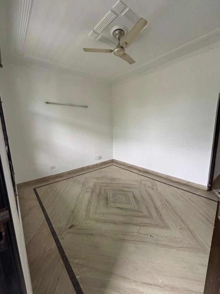 Room, auram-floor 3 Bedroom 2400 Sq.Ft. Builder Floor In South City 2 Gurgaon 10636508
