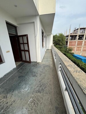 Balcony in 3 BHK Builder Floor at Auram Floor, South City 2 – for Rent