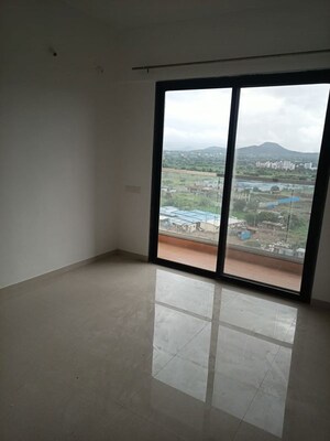 Room in 2 BHK Apartment at Kohinoor Sportsville, Hinjewadi – for Rent