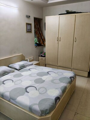 Master Bedroom in 2 BHK Apartment at Atlas Skywalker CHS, Andheri West – for Rent