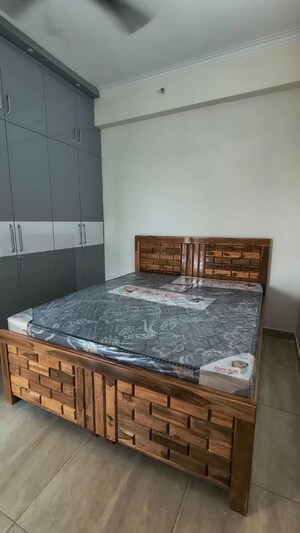 Bedroom in 1 BHK Apartment at Gaur City 2 - 14th Avenue, Sector 16c Greater Noida – for Rent