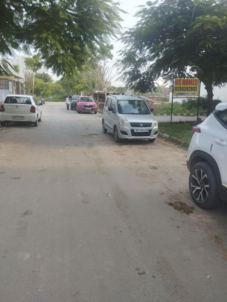 undefined, parklands  305 Sq.Yd. Plot In Sector 85 Faridabad 10636628