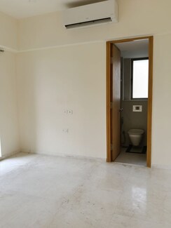 2 BHK Apartment For Rent in Chandak 34 Park Estate